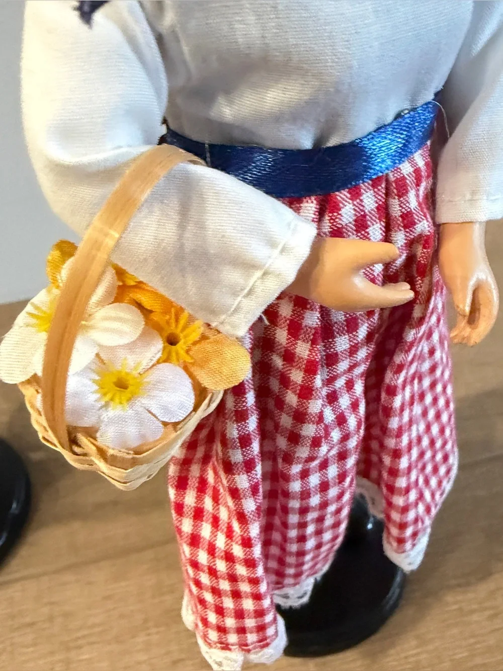 MCM Girl W/Basket Flowers and Boy with Trumpet 9” Gingham Straw Hat‎ Collectible